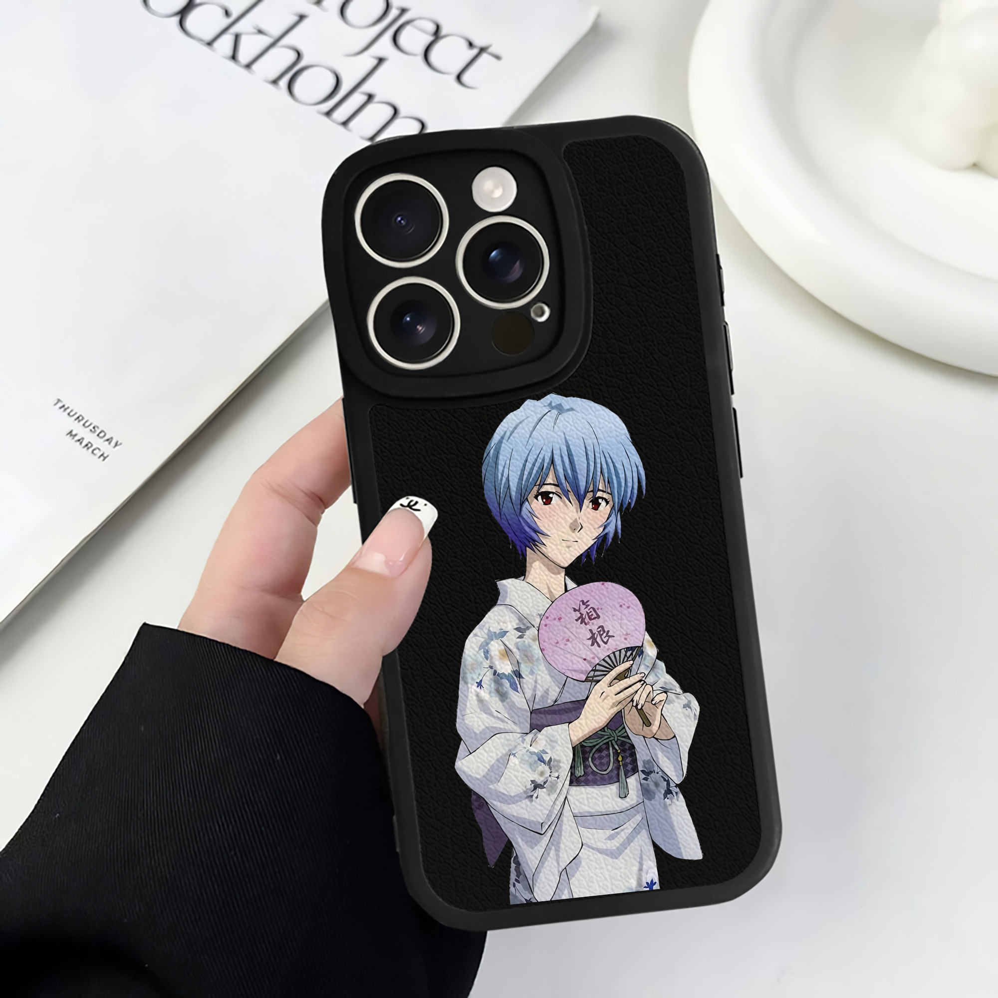（画像用） EVA 新世紀エヴァンゲリオン 【iPhone 16シリーズ対応】シリコンスマホケース（レザー調） 材質：シリコン